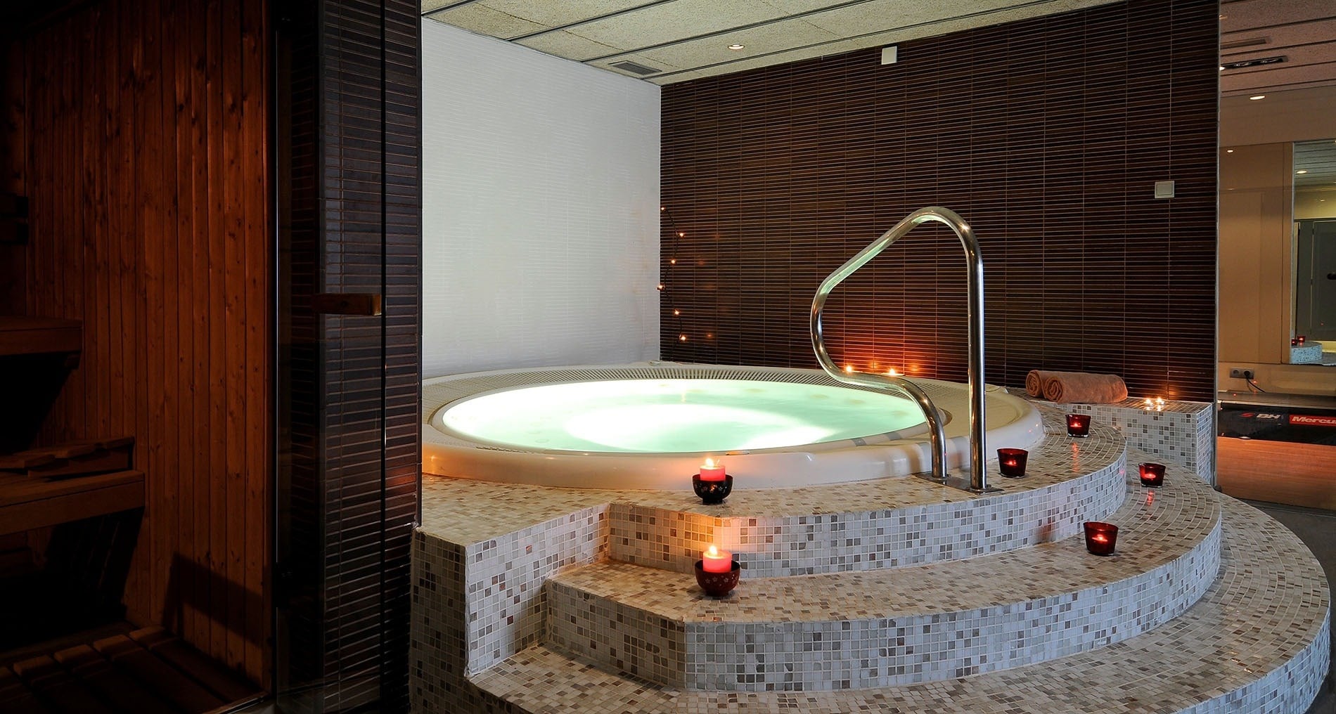 85afc8c58827375=s1900