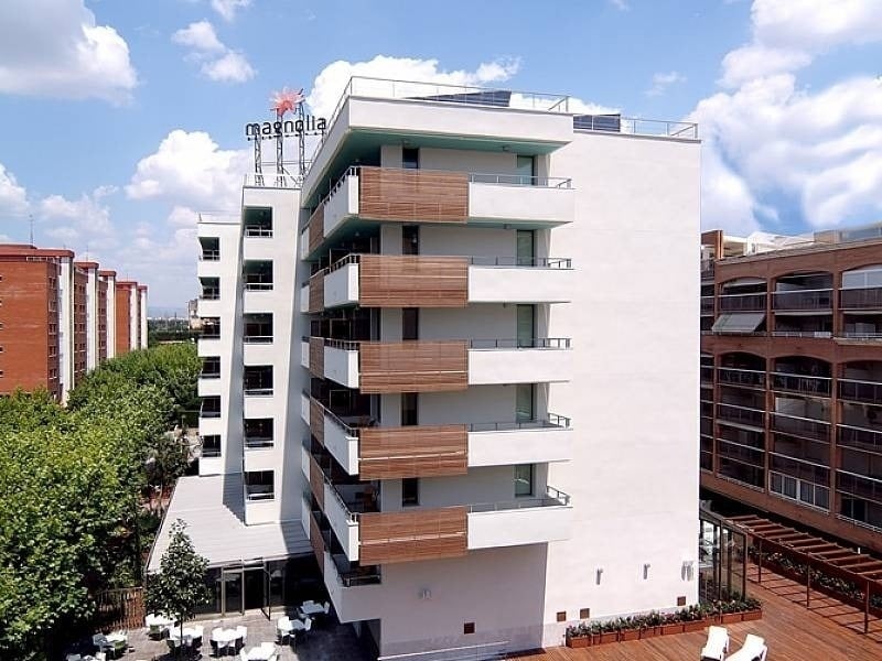 f9c1a999dc8c077=s1900